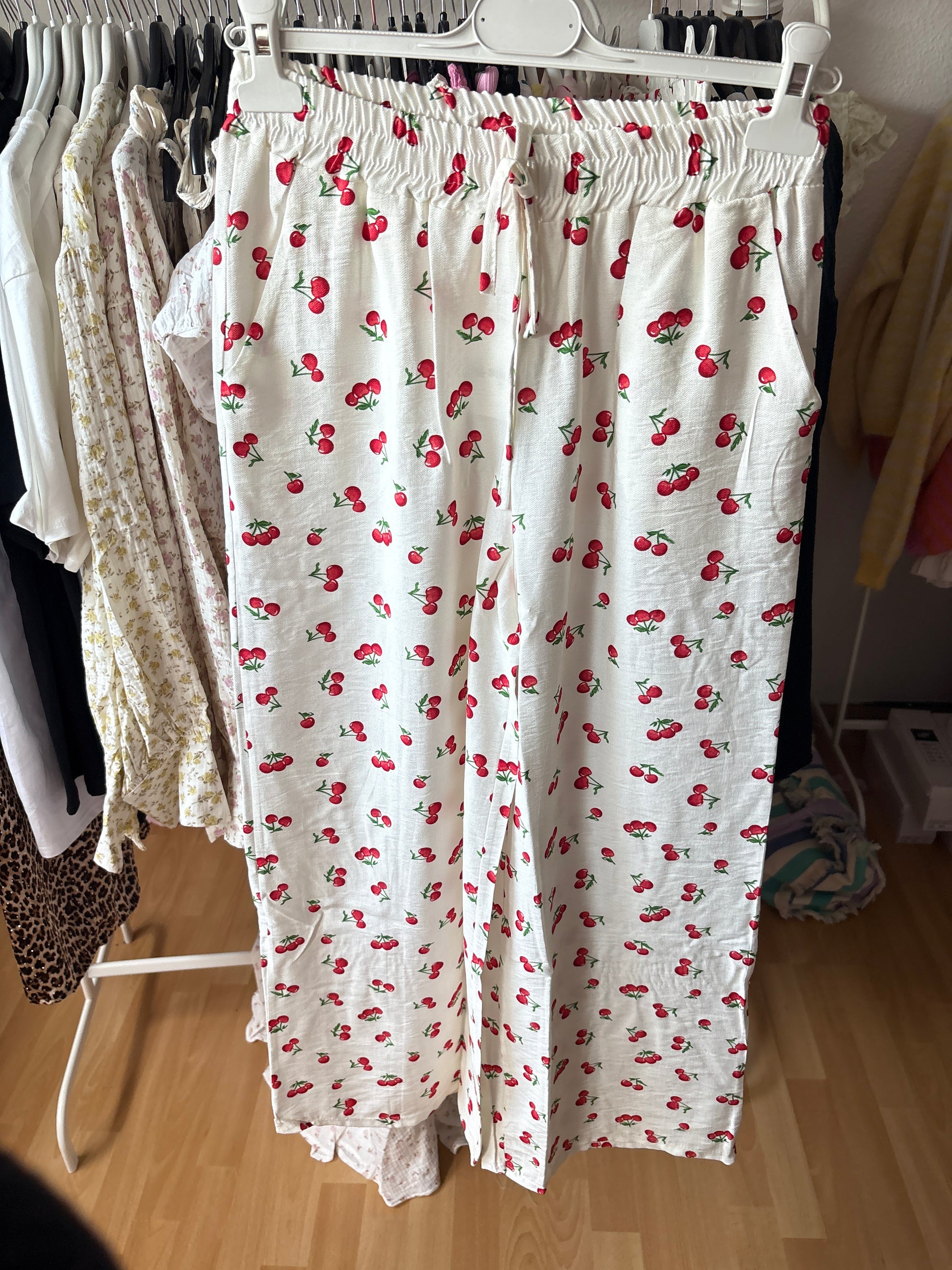 Hose - Cherry
