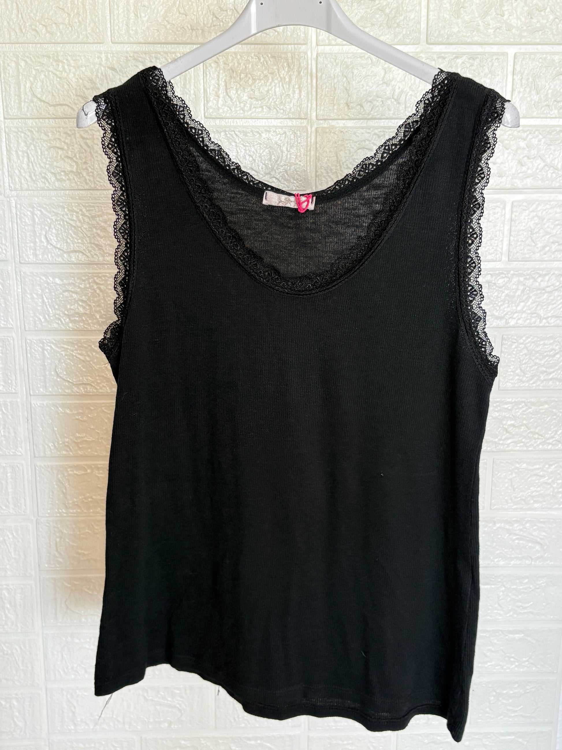 Spitzen Top - Lorina (Schwarz)