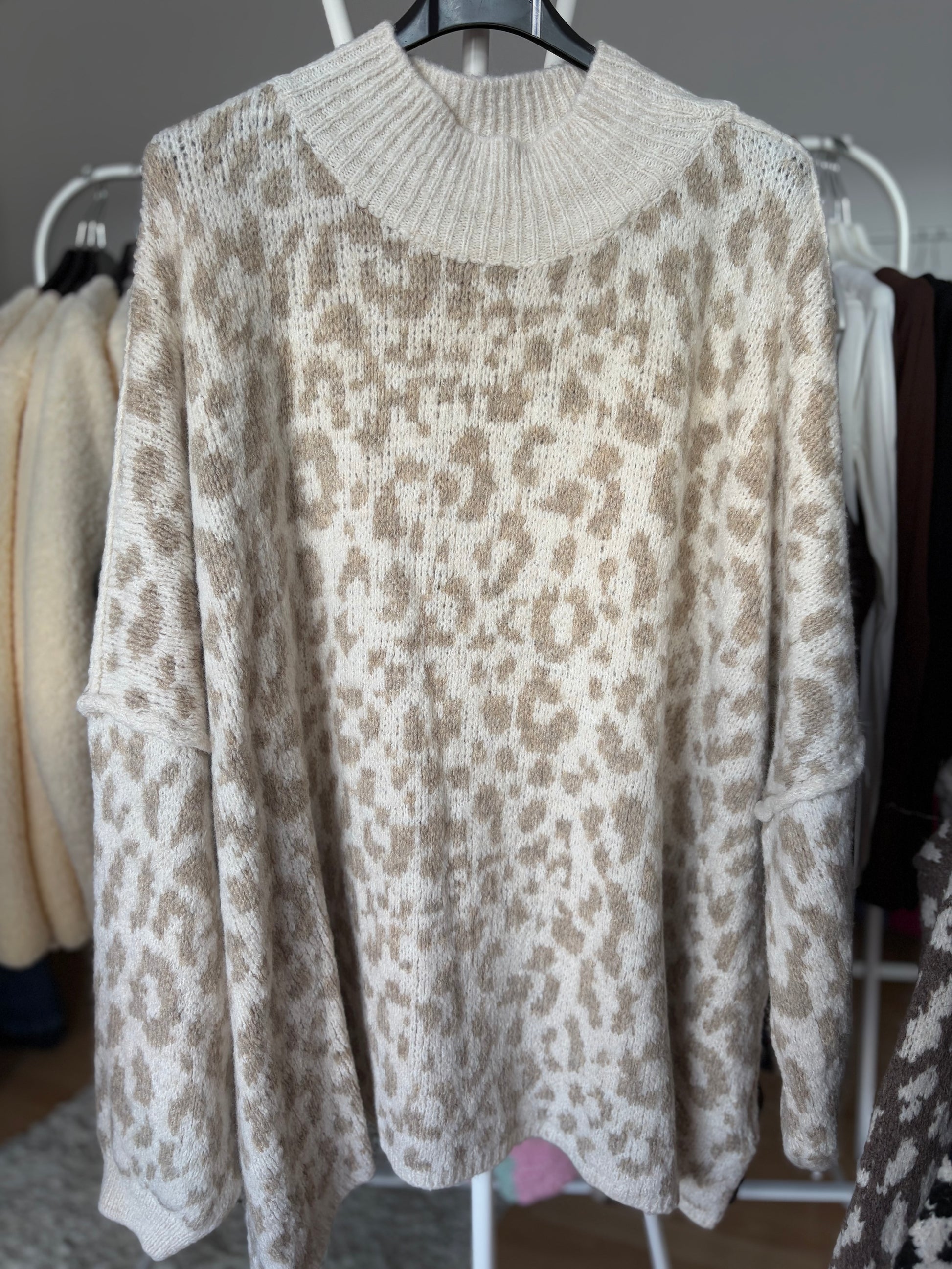Oversized Pullover - Leona (Beige)