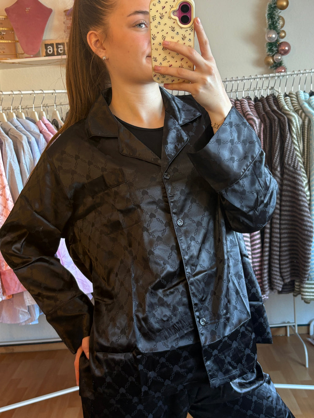 Satin Pyjama set - Pure Amour (Schwarz)