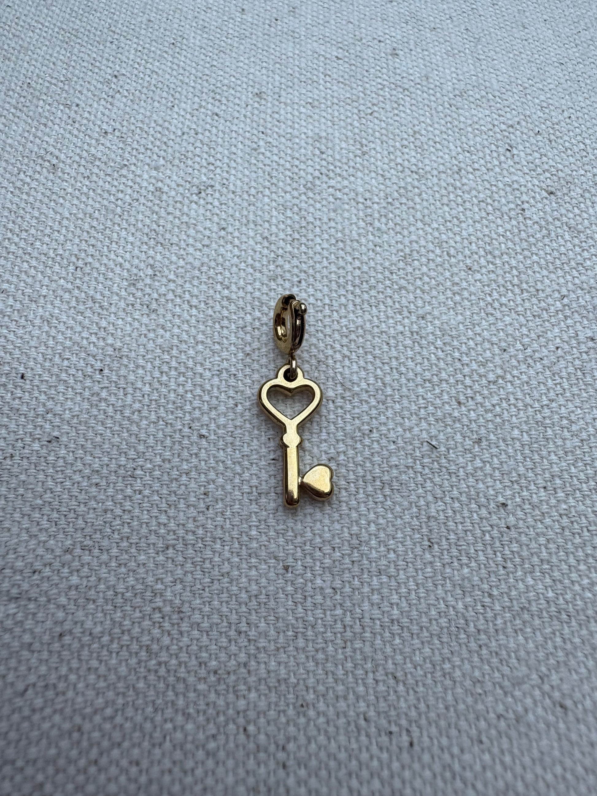 Charm (Gold)