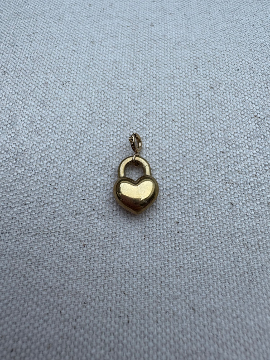 Charm (Gold)
